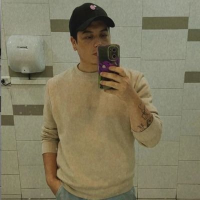 Invasorpankeqe's profile picture. 🌈 
28
cuenta cochina
entrenador pokemon
ñoño
anime 
gamer🎮
katycat de ❤️