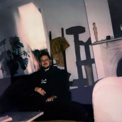 _lostwaves's profile picture. late night music