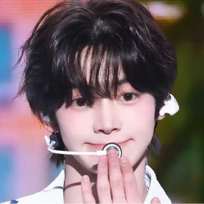 DcbwLnapKJ80423's profile picture. 