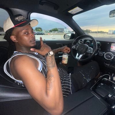 100k... 200k... lets get some money, come stand next to me🗣️