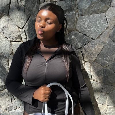 puseletso_H's profile picture. a big girl with bigger dreams❤️