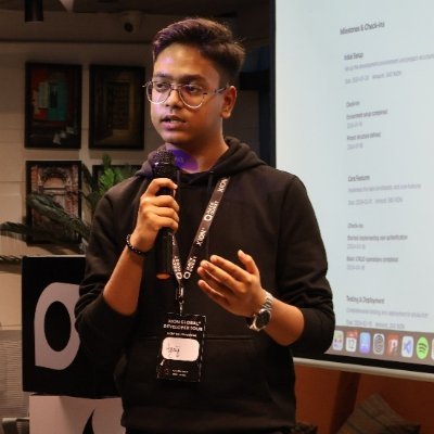 0xholmesdev's profile picture. Small time techie trying to make it big in the world.
