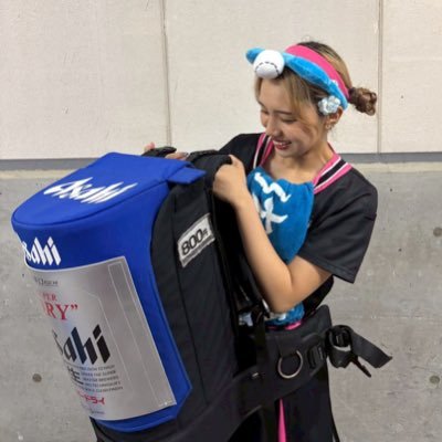 kuru_escon's profile picture. LEOC/ファイターズ売り子 2階スーパードライ🍻