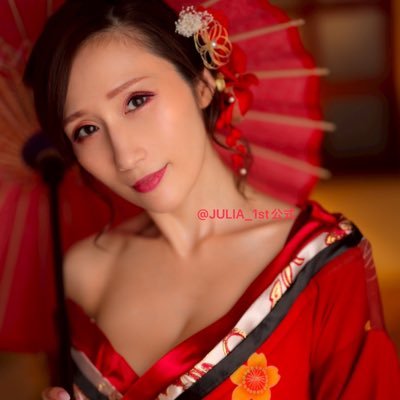 こちらは告知などをメインにしています☆ 2ndアカ: @JULIA2_off IG:https://t.co/kvNFmVSzEJ fanicon: https://t.co/mXAJPsGKN2