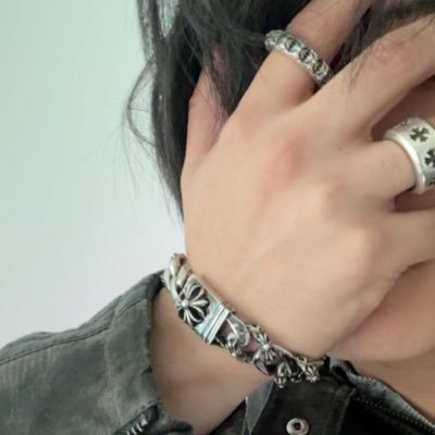 sungdotsol's profile picture. 