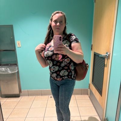 WolfMamaLuna's profile picture. Ordained High Priestess | Lifestyle Blogger | Mama of 1 little Princess | https://t.co/FWb6DSIWsC