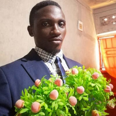 Am a Ugandan clinician,
Lover of healthy, wealthy, fashion, politics and sports (soccer) and Chelsea FC fun.
Follow for follow