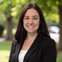 Claudia Dunn (@movewithmuniz) 's Twitter Profile Photo