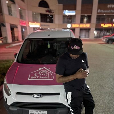 #dallas #dessert #don ……. Everything here is a reflection of #hustle …. Tradition here is to #trend upward ……. This not the place for contentment….. I’m Ball …