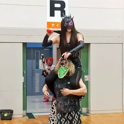 香川県高松市在住の社会人プロレスラー/OPG所属/全包連会計担当/第11代ブルーバード無差別級王者/動物愛護過激派/兼業ハイエナ、だが好きな台はHANABI
❤→猫、スロ、パチ、麻雀、酒、煙草、おしゅし、ちいかわ(あのこ推し)
好きな事やってるだけ