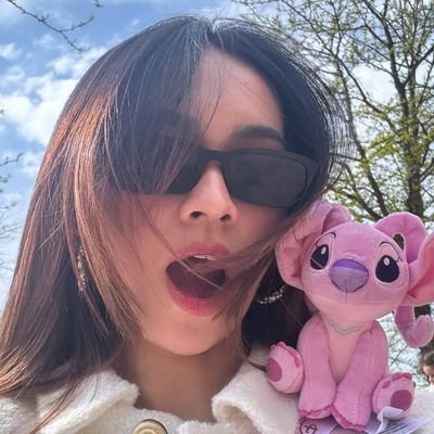 stzrugle's profile picture. yapper