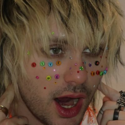 michael clifford ♡ | stream sidequest by michael clifford | fan account