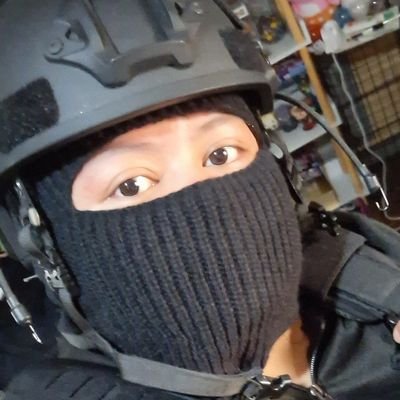 he/him 31. hobby artist, masked doofus 🔞 art & retweet heavy!