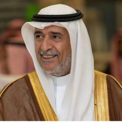وَمَن ذا الذي تُرضَى سَجَاياهُ كُلُّها !
كَفى المَرءَ نُبلاً أَنْ تُعَدَّ مَعايِبُهْ.
علي بن الجهم.