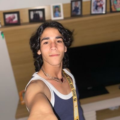 diário de um tulipa, uma pessoa GF estável mentalmente com alguns picos de vontade de escrever coisas aleatórias aq🤚✊
ciências sociais 1/8