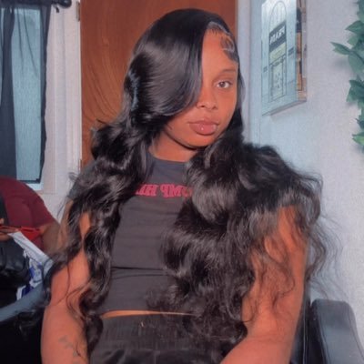 _naomi_jada's profile picture. pole artist. ✨accountant✨