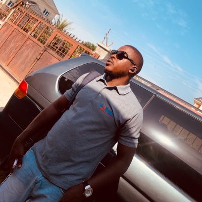 bright_oludare's profile picture. Am a licensed electrician,Residential and commercial.cctv/Solarsystem//Electrical installation, maintenance,//contact:08064823303//The Gunners ⚽️