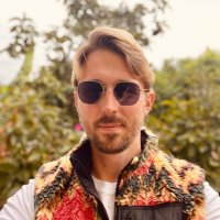 Artem (@codesfaster) 's Twitter Profile