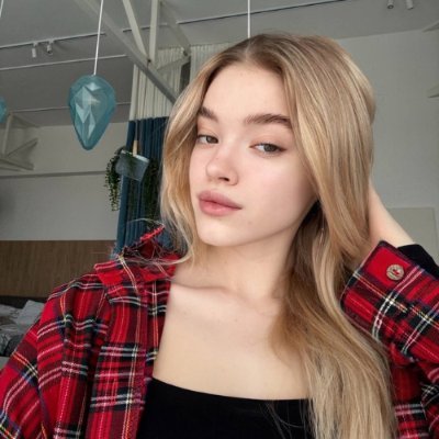 Cute blonde☺️
Could I win your heart?😏
If your answer is yes, you know what to do👇