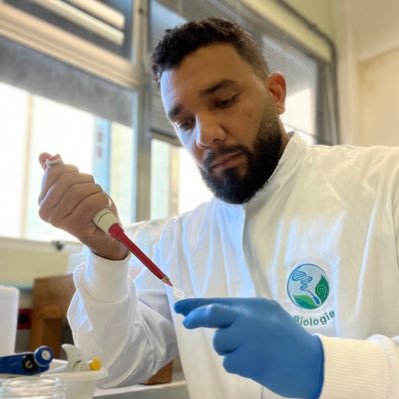 Black scientist, PhD student in Cell Biology (UFSC), Alagoan, brown belt in Jiu-Jitsu. A very curious person seeking space to learn.