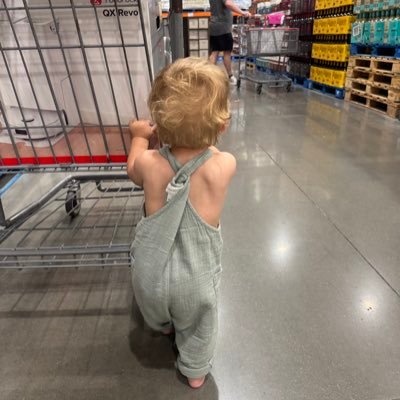 dylanjvogtman's profile picture. Entrepreneur. Sobriety.#NFT, #wevapewevote