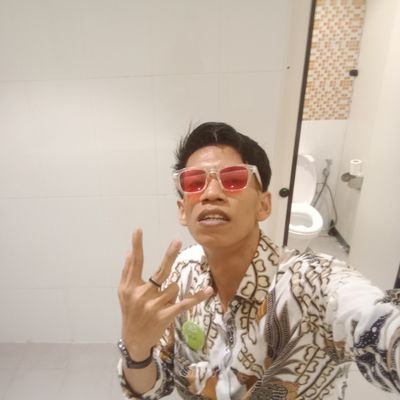 DwiSandi9626's profile picture. 