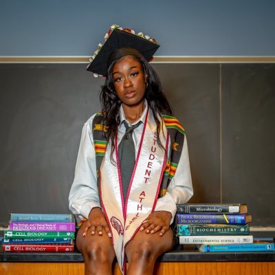 itsnotaaliyah's profile picture. 🩶❤️ Sometimes when I close my eyes I can’t see