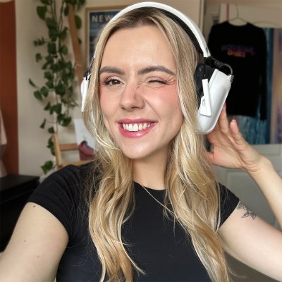 Gaming on @youtube & @twitch 💕 Artist 🎨 Working in the Games Industry 🎮 Business enquiries: lharrisonart@gmail.com