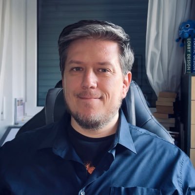 CV: https://t.co/TiMbOawA2x
Software- & Game Developer. Forming a new studio.
Former @splitscreen_hh. (@dino_storm @pirategalaxy)
Passionate Cook. Writer.