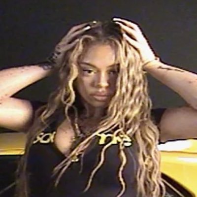 this ho think I forgot, but, bitch, you still on the plate (bitch) ★