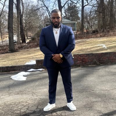 phullyfocused's profile picture. If it was easy, everyone would do it. #FamilyOverEverything Philippians 4:13