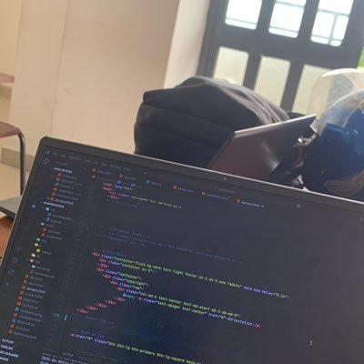 adavidj's profile picture. Développeur web | Fan d’animes, de sport et de musique  | Partages sur la tech et la créativité au quotidien