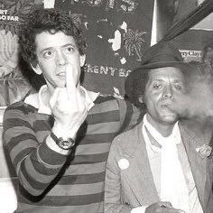 rearviewmirrcr's profile picture. oh well