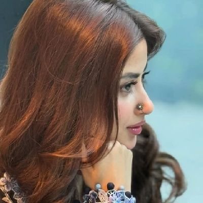 یہ مت سوچو کوئ، کب، کہاں، کیسے بدل گیا اور کنارا کر گیا۔ بس یہ سوچو کہ،، کیا دے گیا، کیا سیکھا گیا۔