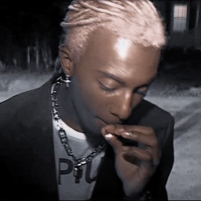 httpUzi's profile picture. 