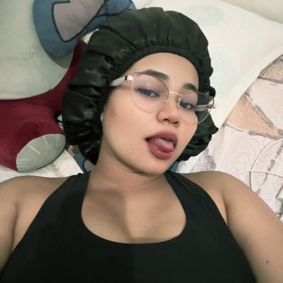 JuliannaRa77447's profile picture. bissexual