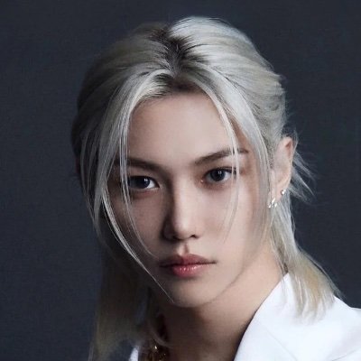 beautmai2's profile picture. my pace | multi-genre lover| tour guide | mini artist :)