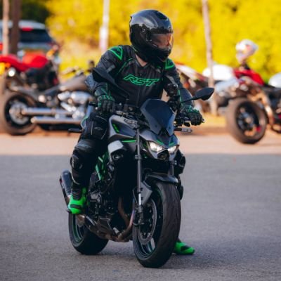 Bondage🪢 rope top into leather🖤, Biker gear🏍, lycra, hiviz 🦺and much more Kawasaki Z900