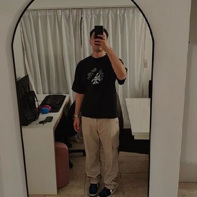 frnroman's profile picture. 