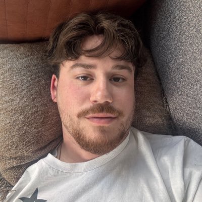 28, he/they, before anything i am a gaga stan (all opinions are my own)