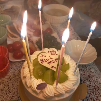 nanahayakei11's profile picture. 韓国大好き🇰🇷韓国ドラマ大好き🦉チュモン　ソソノ様が守護神✨孔子様が守護神と勝手に思っています✨
ツタンカーメンに一目惚れしてから55年✨マヤ暦✨

DMごめんなさい