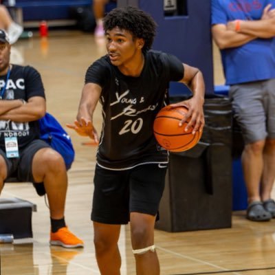 Marist 27’ - 6’6 185lbs - shooting guard - 3.5gpa - Ynr 16u - email: kameyers55@icloud.com - 7738853340