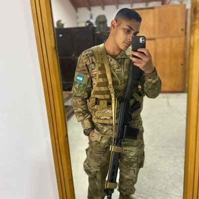 SantiiMoran19's profile picture. veni, vidi, vici.