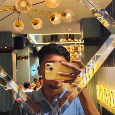 Yesthataditya's profile picture. 21• BCCI 🇮🇳 • RCB  ⭐️❤️• @imVkohli ❤️