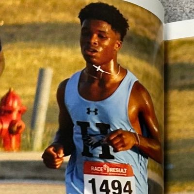 AaronSimien5's profile picture. GOD FIRST ♱ | UTSA Track and Field/XC