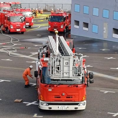 liu_falcon1997's profile picture. 写真を撮る救助車両(l like enjoy photography )