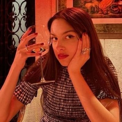 No rules, just real.
Living like she owns every moment ❣️