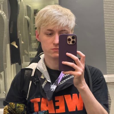 dating the cutest twink alive @srrycantrn
https://t.co/VRVyUXpWgD