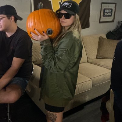 laurynnnnrr's profile picture. zeds dead enthusiast