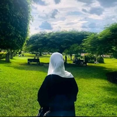 DrzuhyraM's profile picture. 